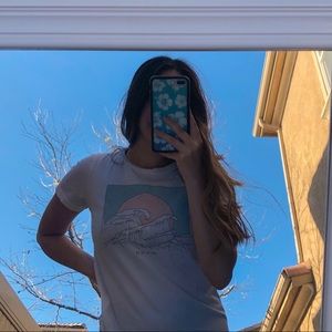 Wave tee shirt